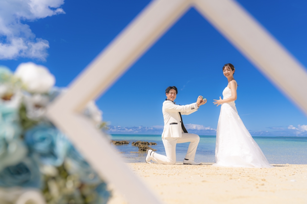 宮古島のフォトウェディング_宮古島ウェディングフォトは前撮り/結婚写真/結婚式/ビーチウェディングフォト/ビーチ挙式/ドローン撮影も対応