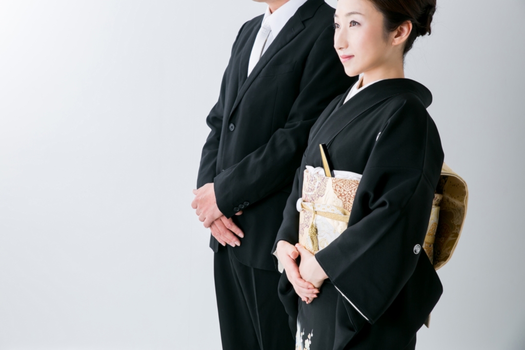 結婚式の親族の服装