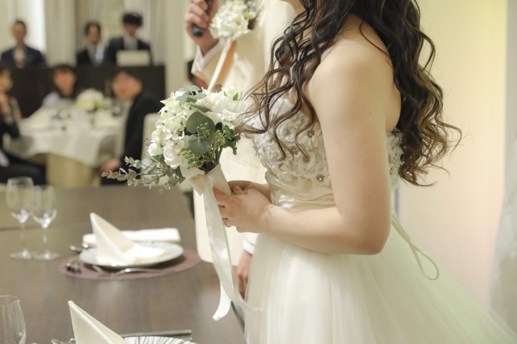 沖縄の結婚式_宮古島ウェディングフォトは前撮り/結婚写真/結婚式/ビーチウェディングフォト/ビーチ挙式/ドローン撮影も対応