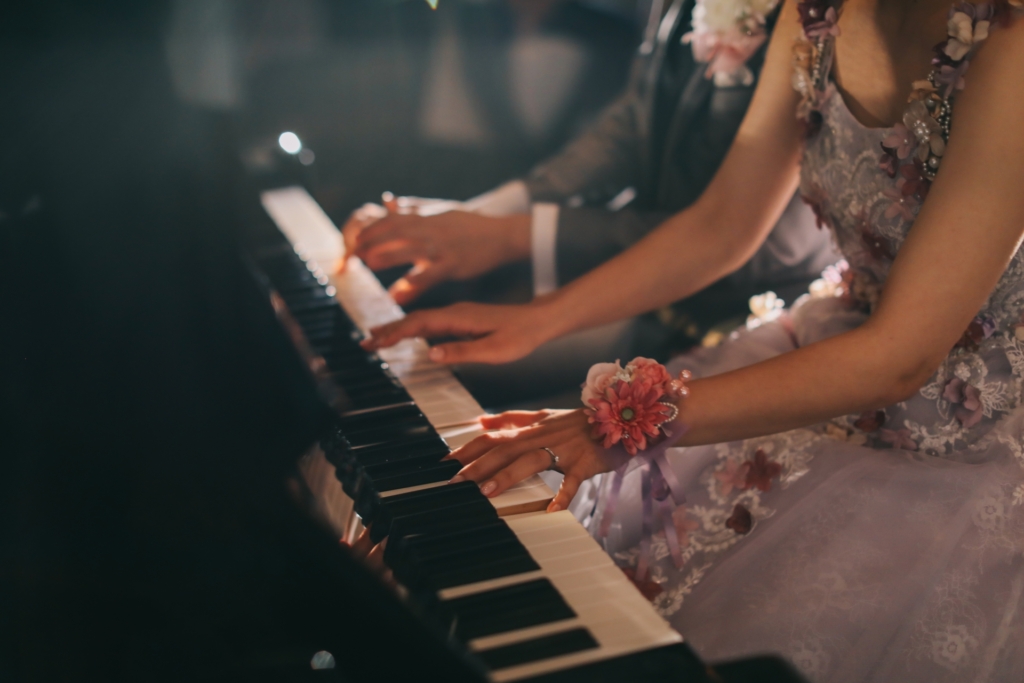 沖縄の結婚式_宮古島ウェディングフォトは前撮り/結婚写真/結婚式/ビーチウェディングフォト/ビーチ挙式/ドローン撮影も対応