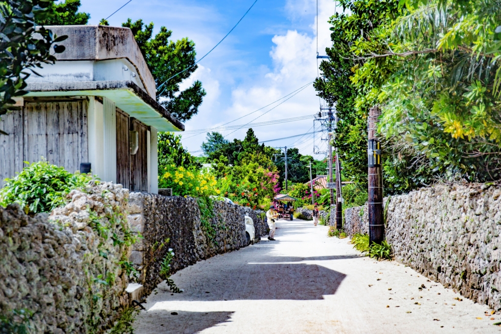 石垣島_沖縄ウェディングフォト北谷店は前撮り/結婚写真/結婚式/ビーチウェディングフォト/ビーチ挙式/ドローン撮影も対応