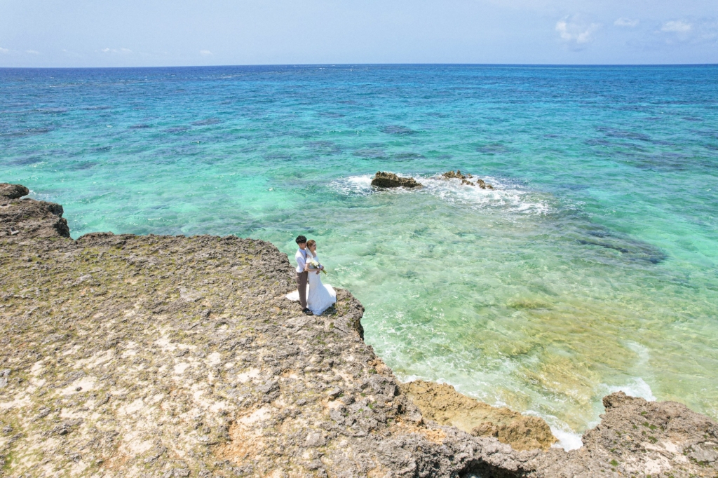 ドローン撮影_宮古島ウェディングフォトは前撮り/結婚写真/結婚式/ビーチウェディングフォト/ビーチ挙式/ドローン撮影も対応