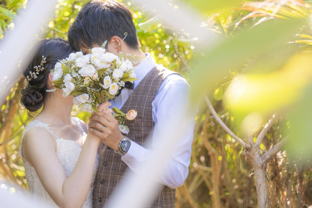 宮古島のフォトウェディング_宮古島ウェディングフォトは前撮り/結婚写真/結婚式/ビーチウェディングフォト/ビーチ挙式/ドローン撮影も対応
