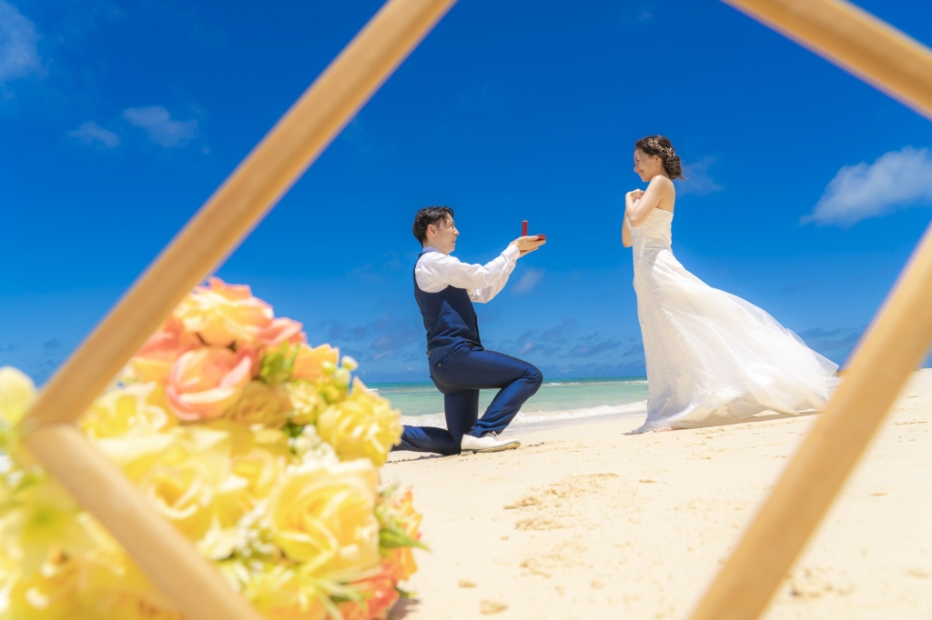 宮古島のフォトウェディング_宮古島ウェディングフォトは前撮り/結婚写真/結婚式/ビーチウェディングフォト/ビーチ挙式/ドローン撮影も対応