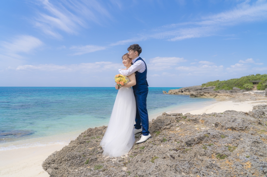 宮古島のフォトウェディング_宮古島ウェディングフォトは前撮り/結婚写真/結婚式/ビーチウェディングフォト/ビーチ挙式/ドローン撮影も対応