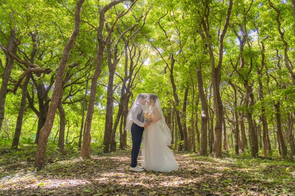 宮古島のフォトウェディング_宮古島ウェディングフォトは前撮り/結婚写真/結婚式/ビーチウェディングフォト/ビーチ挙式/ドローン撮影も対応