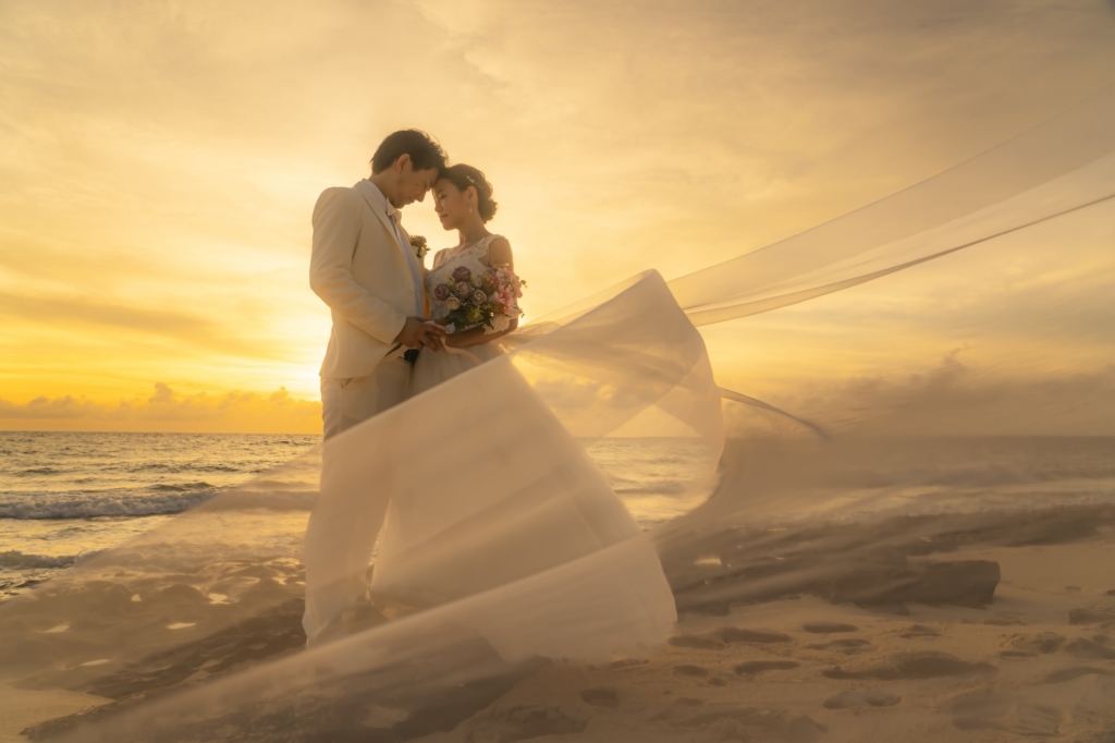 宮古島のフォトウェディング_宮古島ウェディングフォトは前撮り/結婚写真/結婚式/ビーチウェディングフォト/ビーチ挙式/ドローン撮影も対応