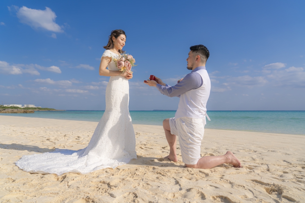 宮古島のフォトウェディング_宮古島ウェディングフォトは前撮り/結婚写真/結婚式/ビーチウェディングフォト/ビーチ挙式/ドローン撮影も対応