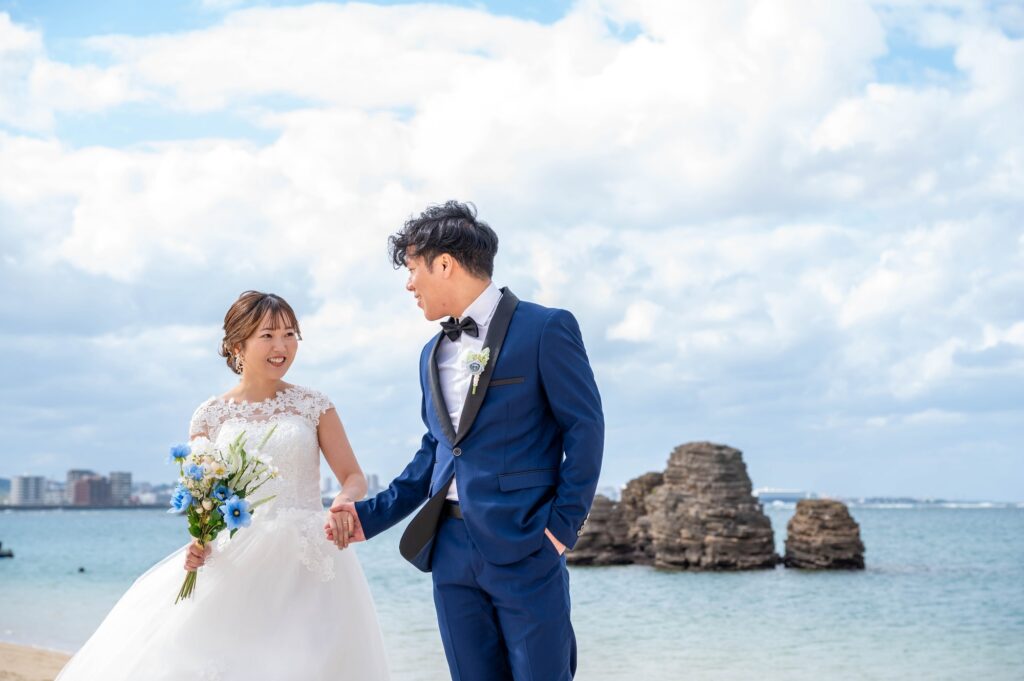 沖縄のフォトウェディング_沖縄ウェディングフォト北谷店は前撮り/結婚写真/結婚式/ビーチウェディングフォト/ビーチ挙式/ドローン撮影も対応